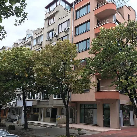 Downtown Maisonette 公寓 *