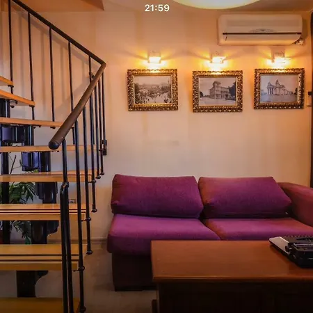 Downtown Maisonette * 布尔加斯