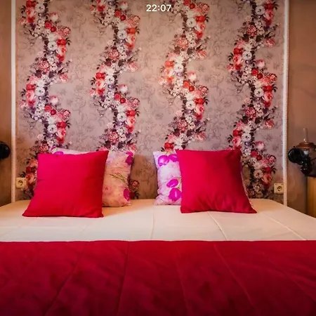 Downtown Maisonette * 布尔加斯