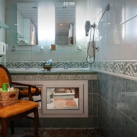 Downtown Maisonette * 布尔加斯